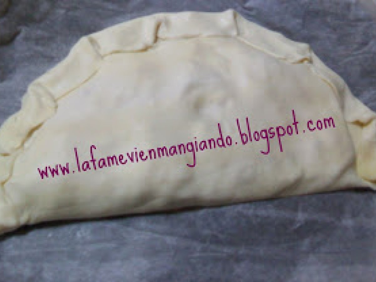 Maxi calzone di pasta sfoglia - foto 2