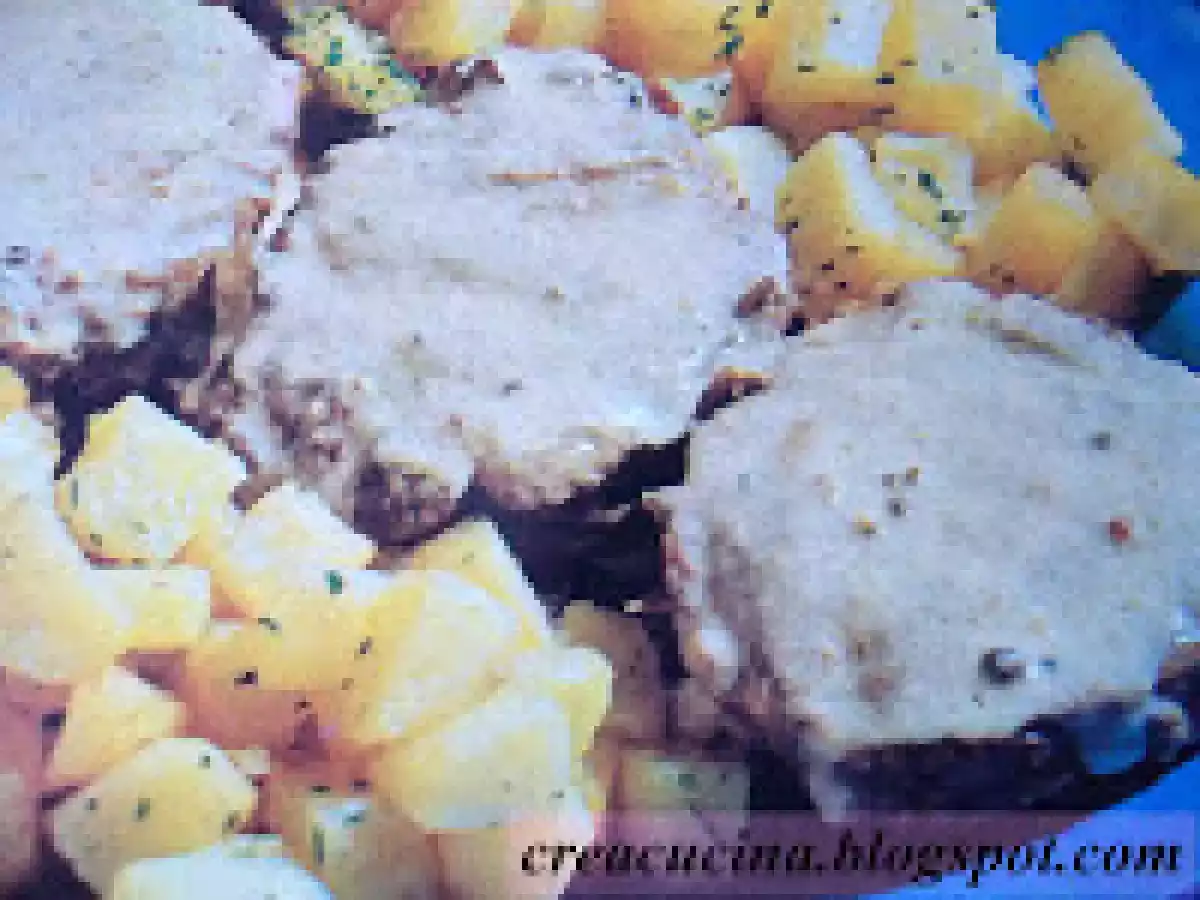 MEDAGLIONI DI MANZO ALLA PANNA