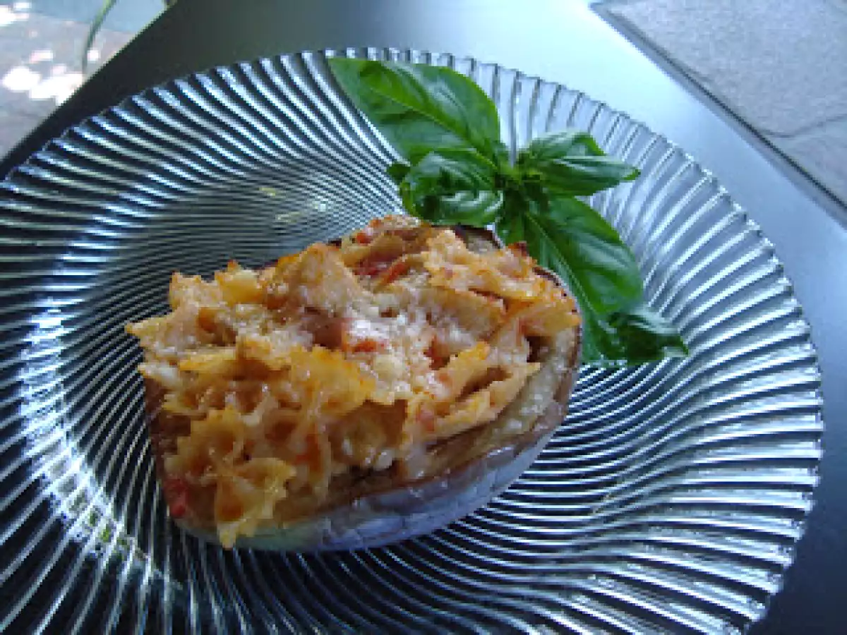 Melanzane a barchetta ripiene di pasta - foto 4
