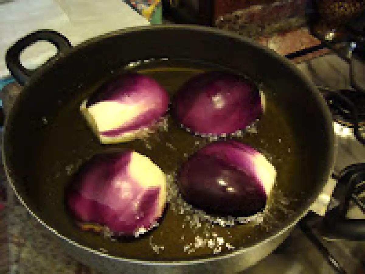 Melanzane a barchetta ripiene di pasta - foto 7