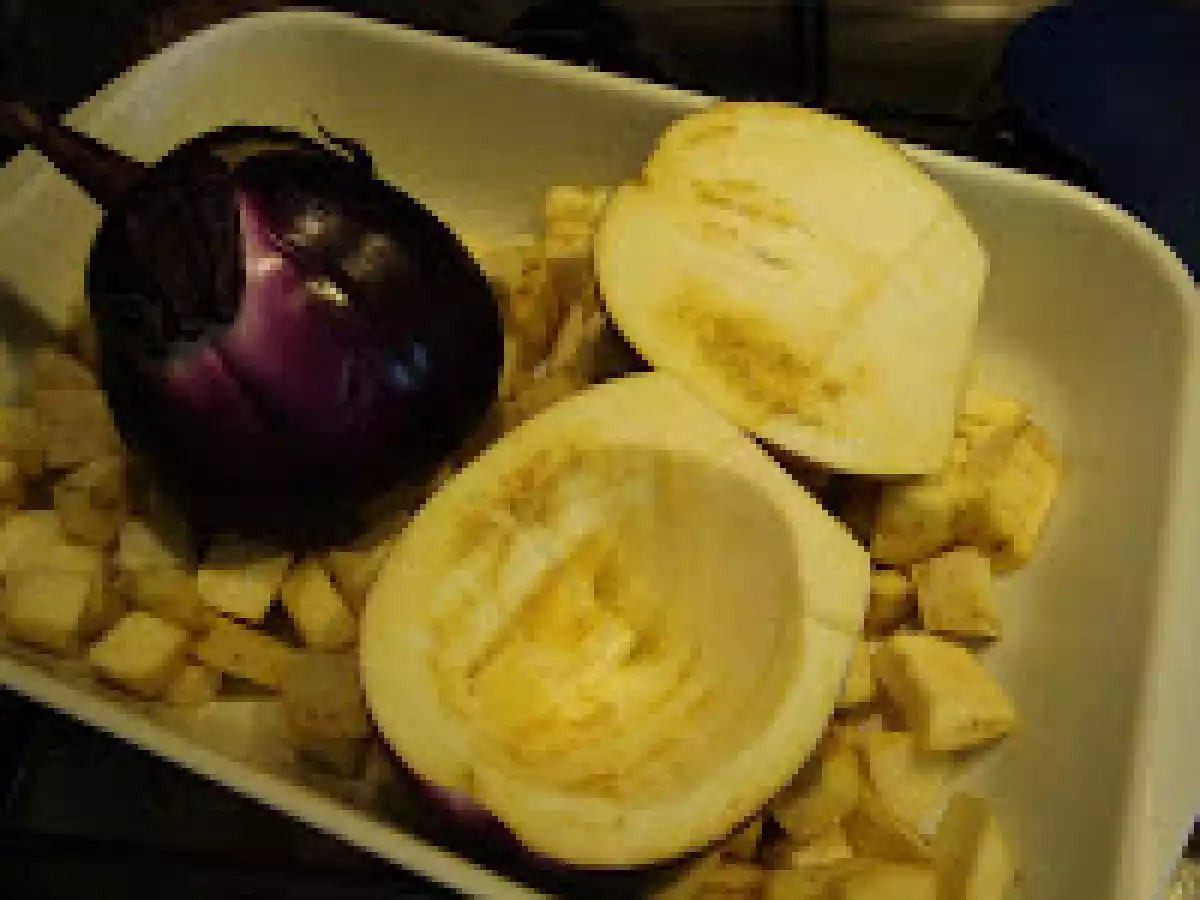 Melanzane a barchetta ripieni di pasta - foto 8