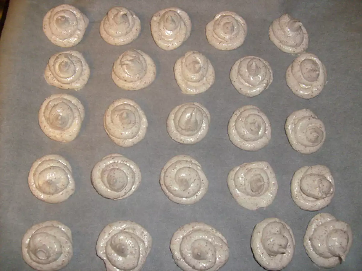 MERINGHE ALL'AMARETTO - foto 4