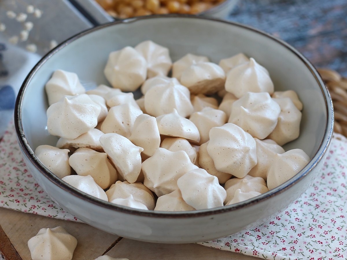 Meringhe vegane all'aquafaba - foto 6