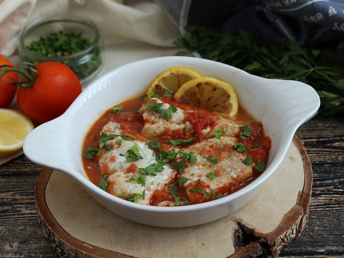 Merluzzo in padella con pomodoro, limone e cumino