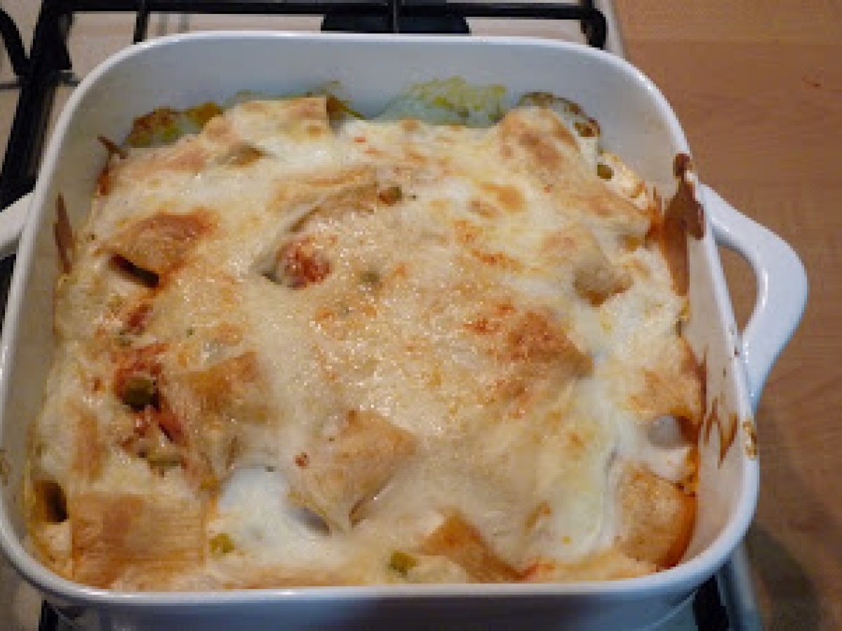 Mezze maniche gratinate con ragù di verdure