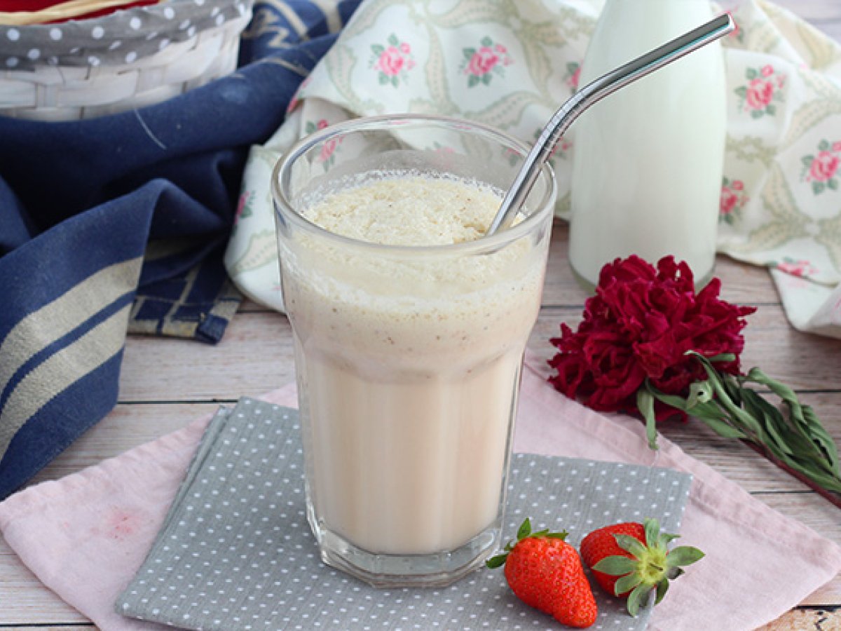 Milkshake fragole e vaniglia