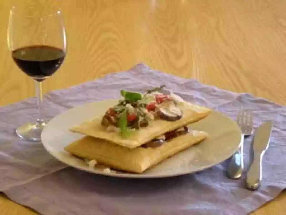 Millefoglie di Melanzane, ricotta Forte e Pomodori appassiti - foto 2