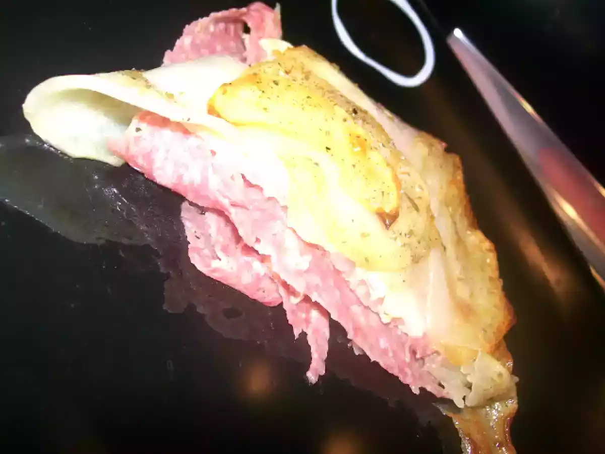 Millefoglie di patate, salame e scamorza - foto 2