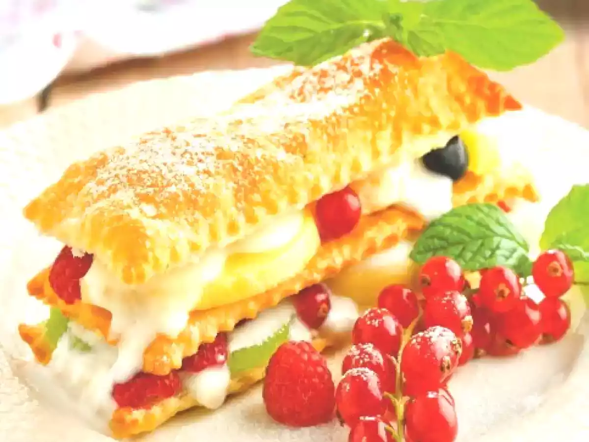 Millefoglie di yogurt e frutta