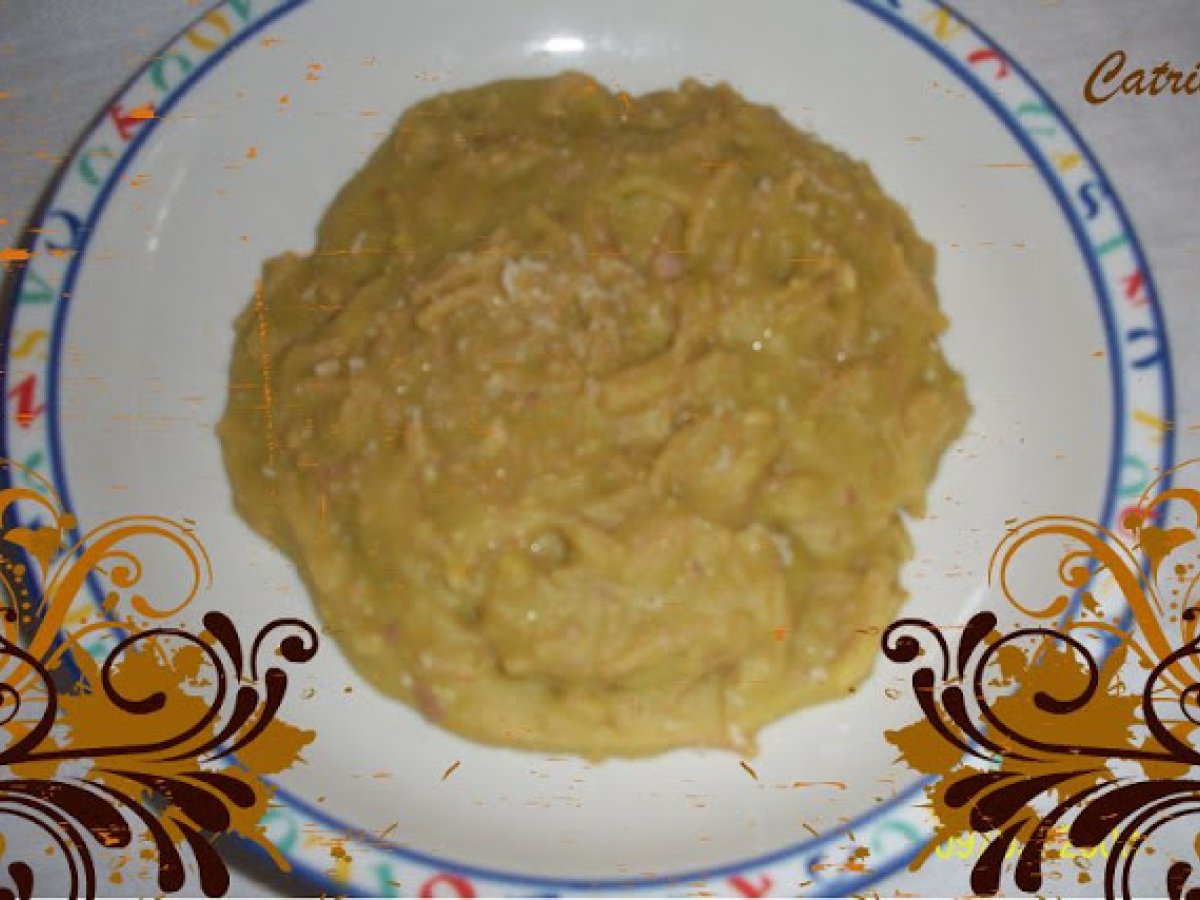 Minestra di fave fresche