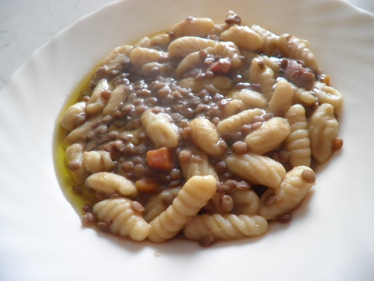 Minestra di lenticchie con Malloreddus e pancetta - foto 7