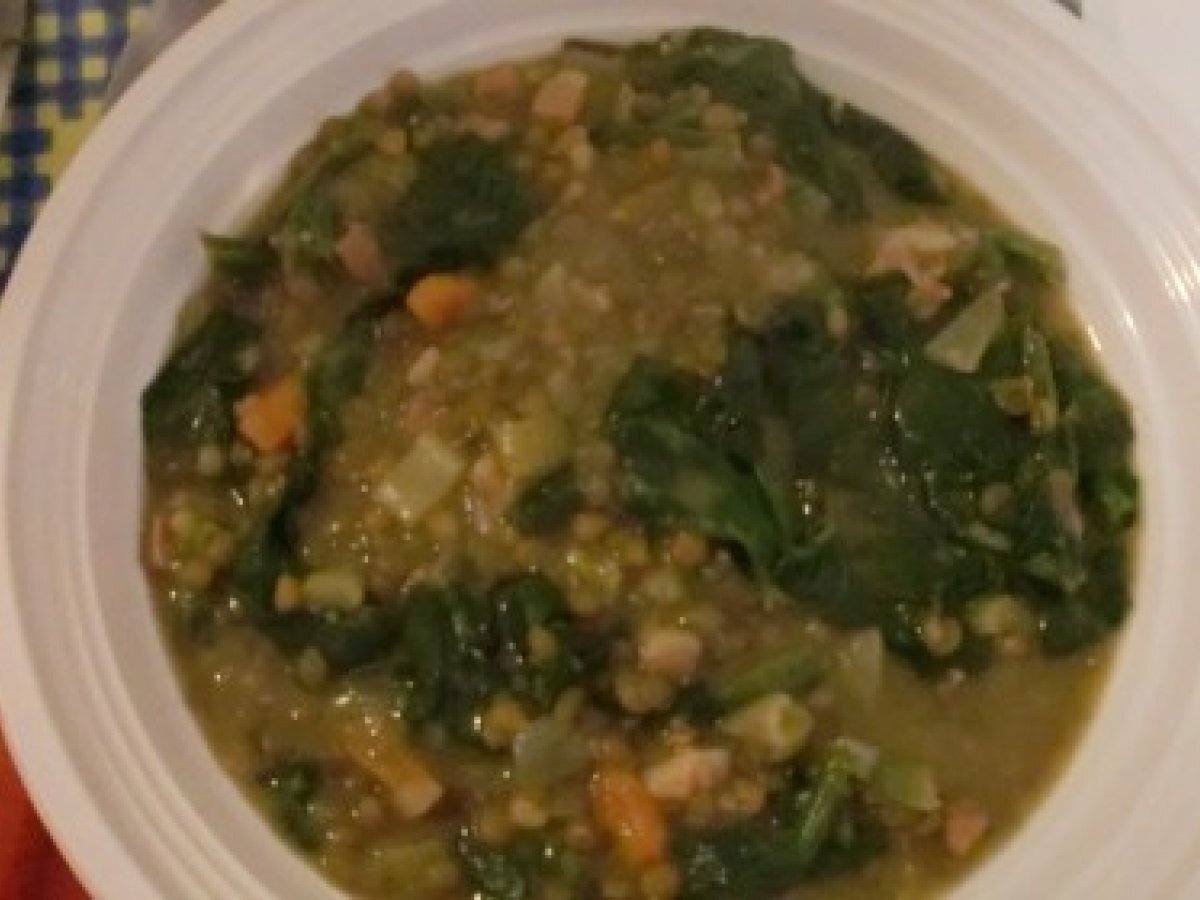Minestra di lenticchie e bietole