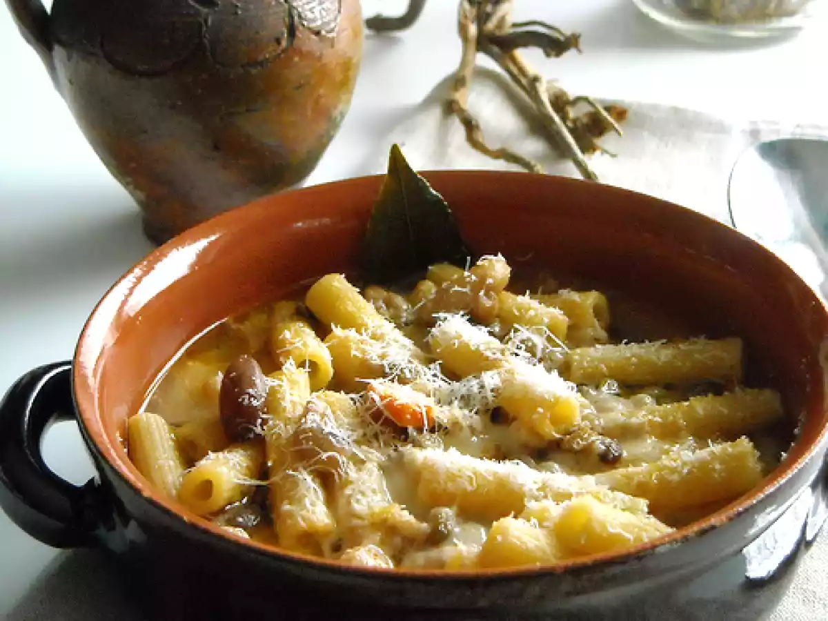 Minestra di pasta e legumi profumata al finocchietto selvatico