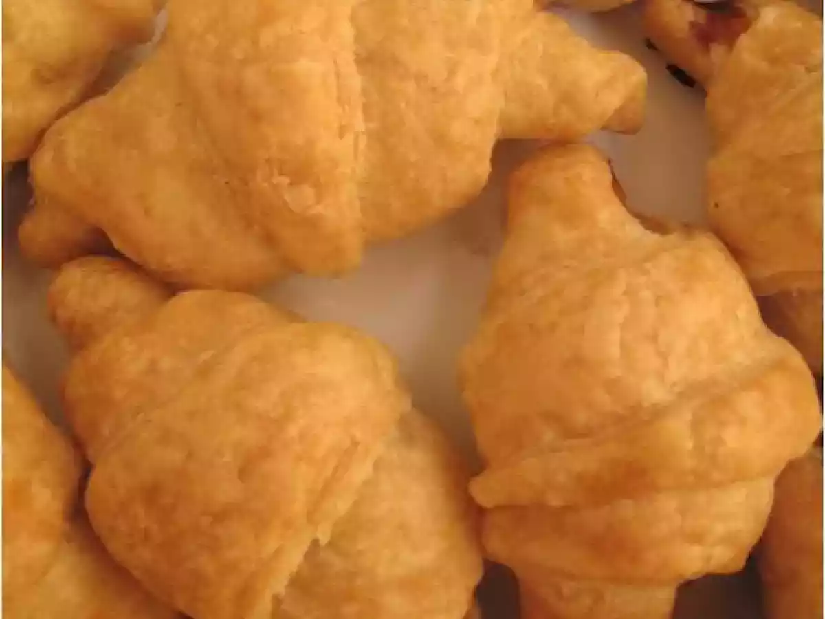 Mini cornetti salati al prosciutto cotto