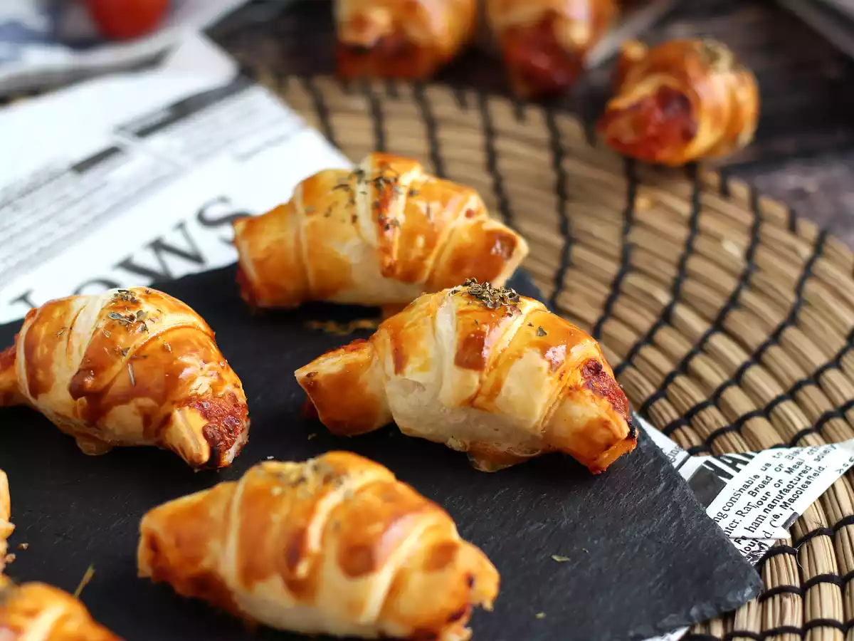 Mini croissants prosciutto e formaggio