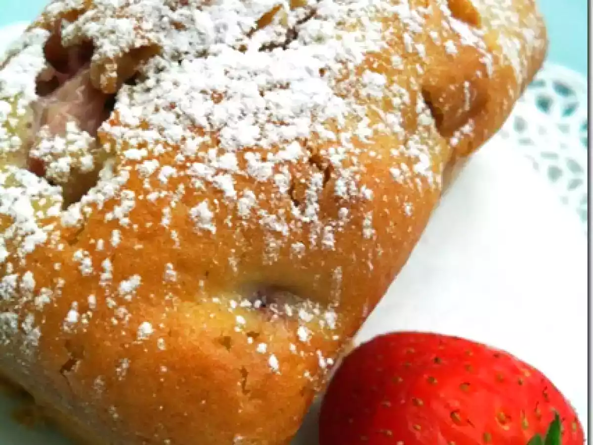 Mini plum cake panna e fragole