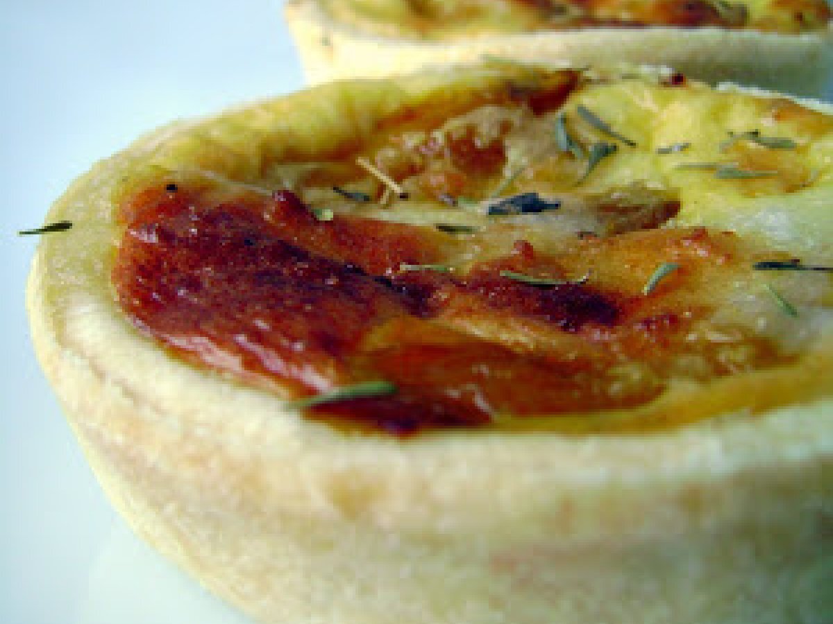 Mini quiches taleggio e peperoni - foto 2