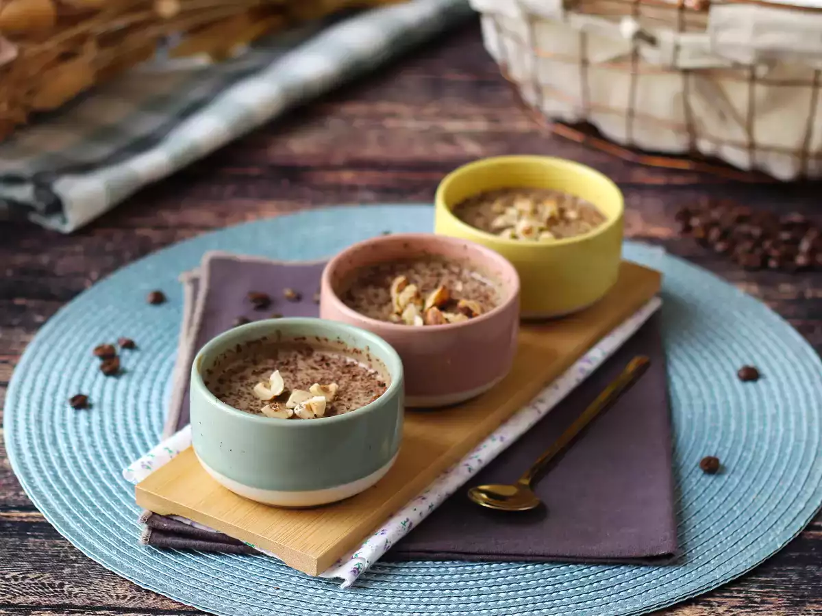 Mousse al caffè con tofu vellutato: dessert cremoso con 3 ingredienti senza uova né panna - foto 2