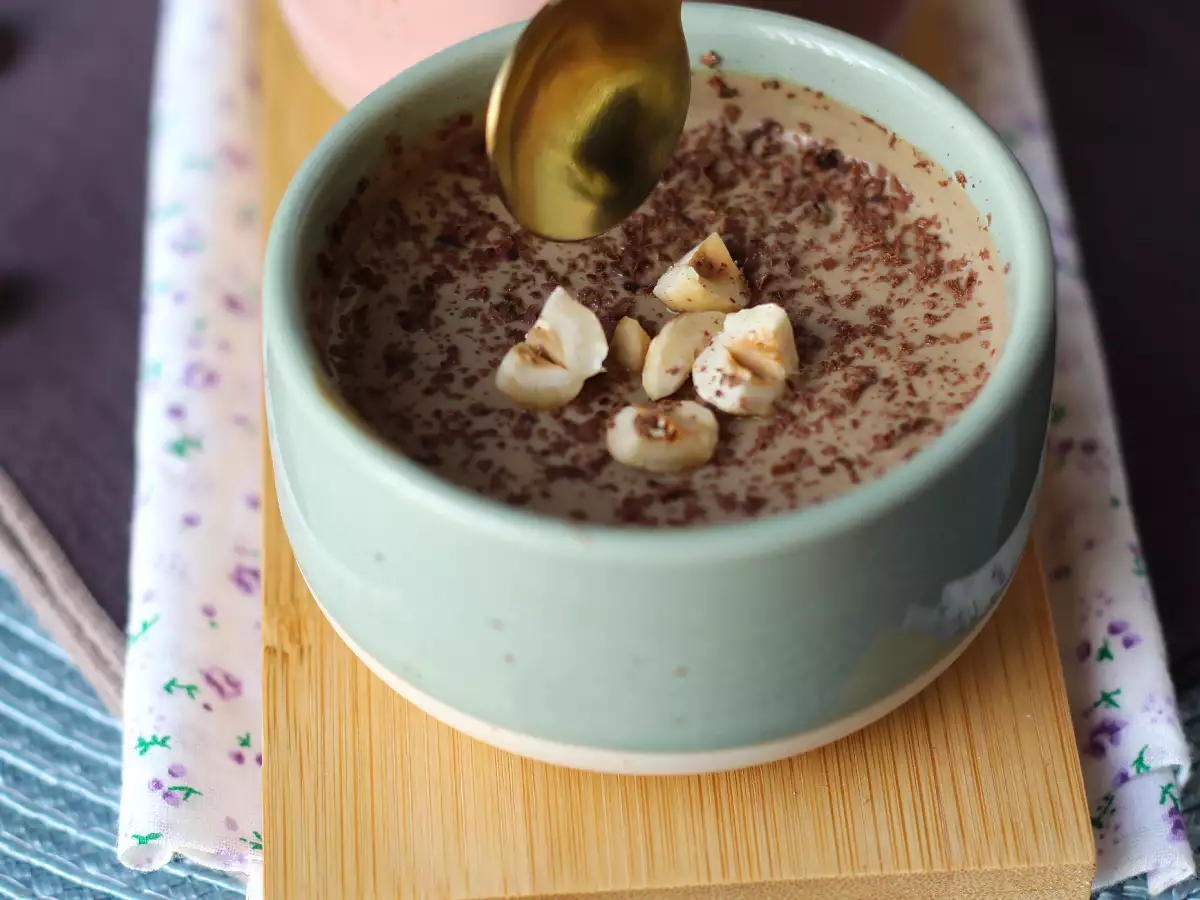 Mousse al caffè con tofu vellutato: dessert cremoso con 3 ingredienti senza uova né panna - foto 4
