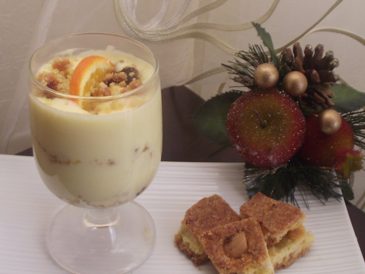Mousse al mascarpone, arance e sbrisolona