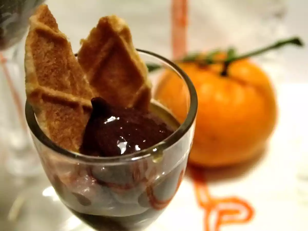 Mousse di cioccolato fondente al mandarino