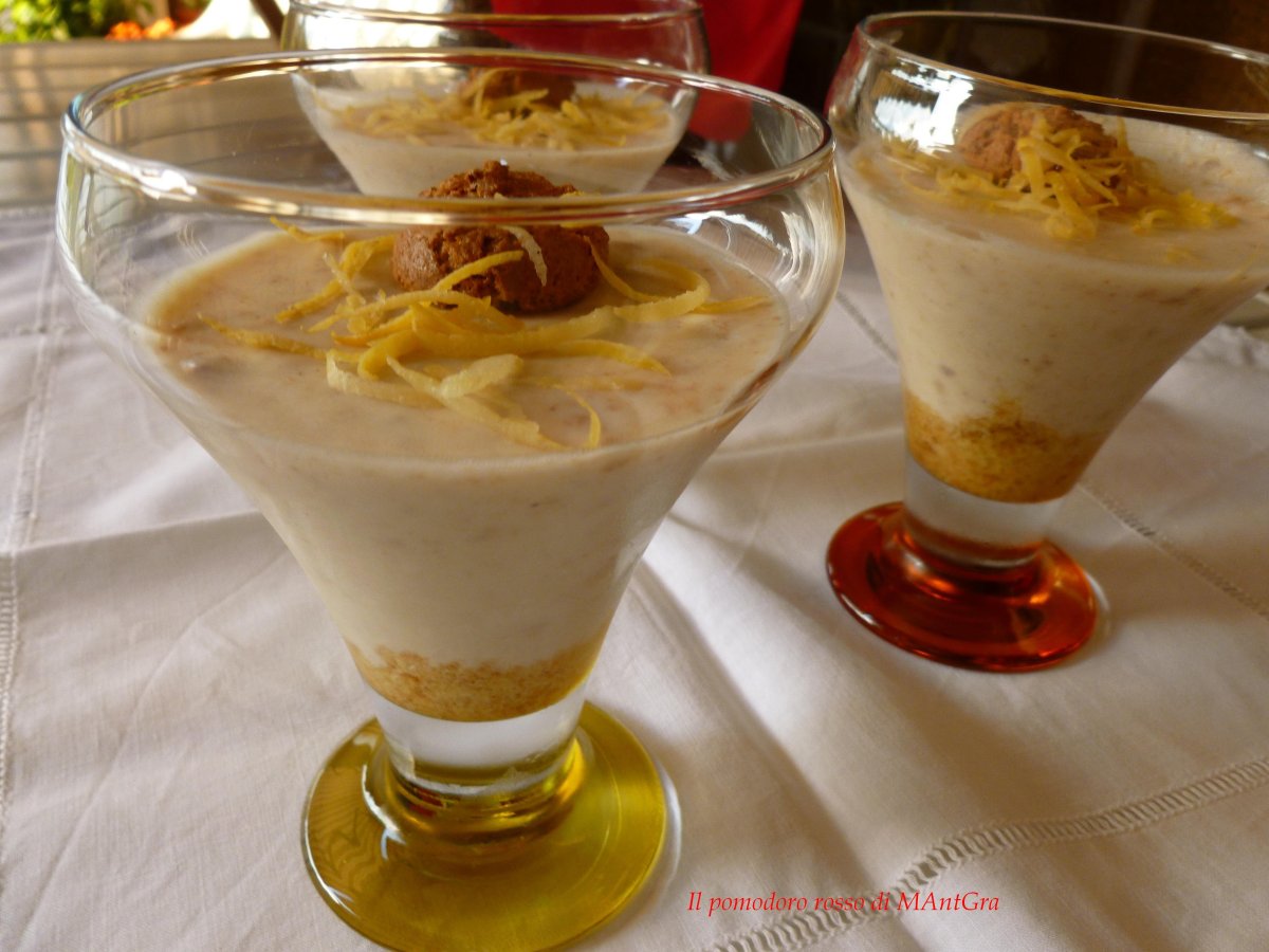 MOUSSE DI RICOTTA, AMARETTI E LIMONE