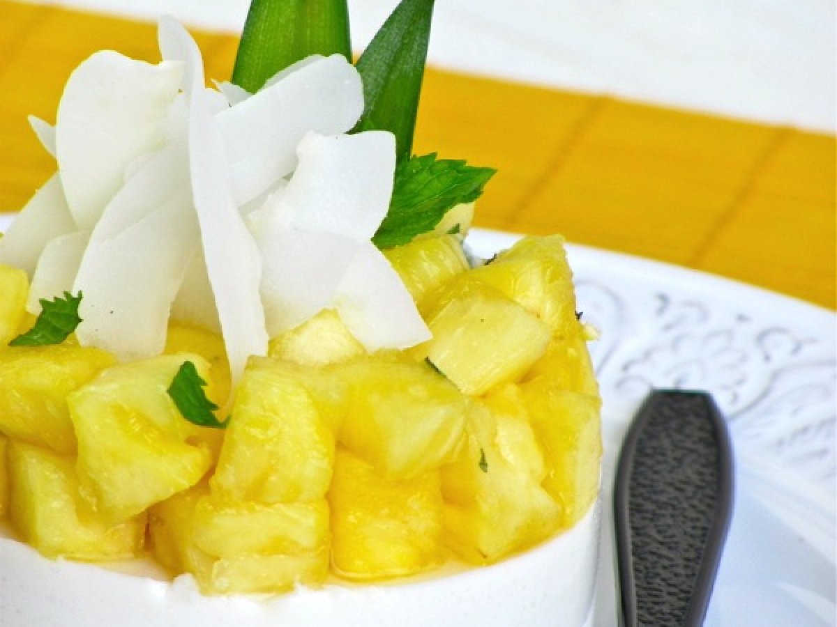 Mousse di yogurt, ananas e cocco - foto 2