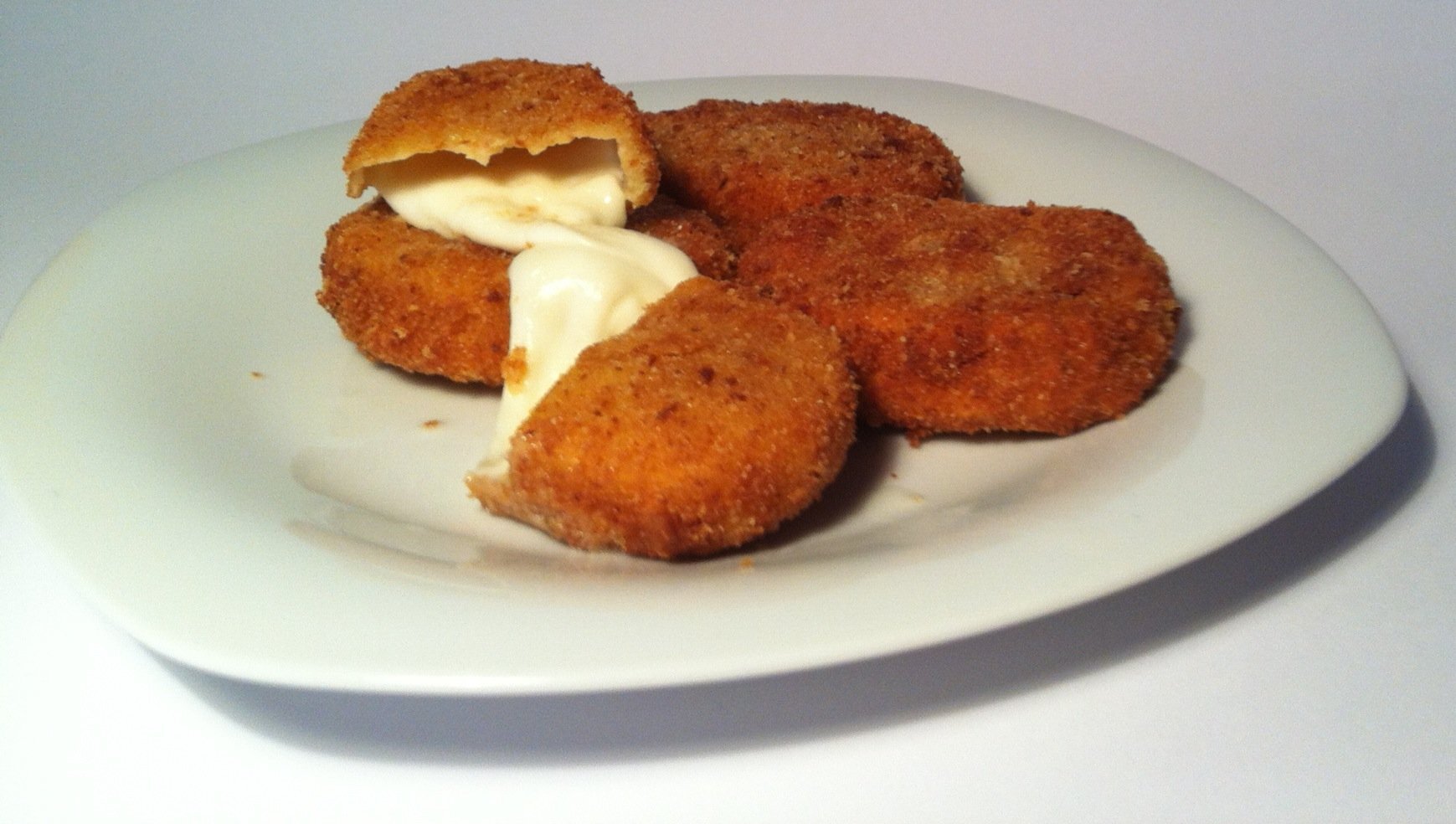 Mozzarella fritta e impanata Ricetta Petitchef