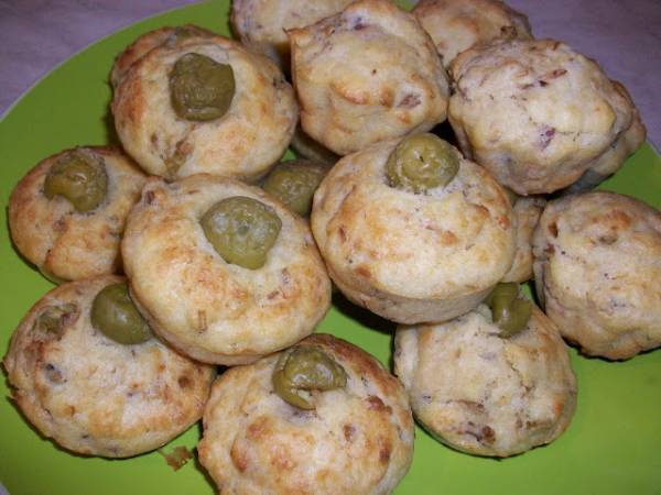 Muffin al tonno e olive