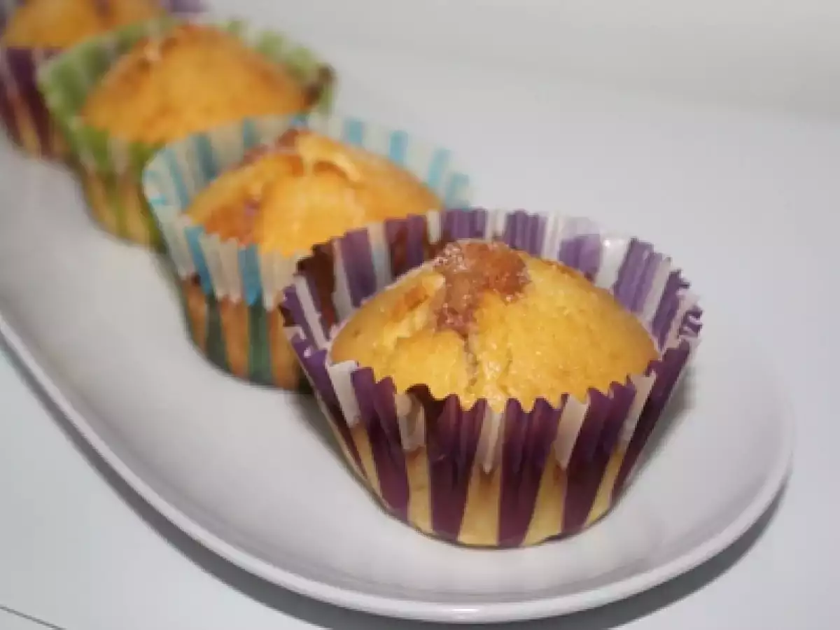 Muffin alla marmellata di ciliegie