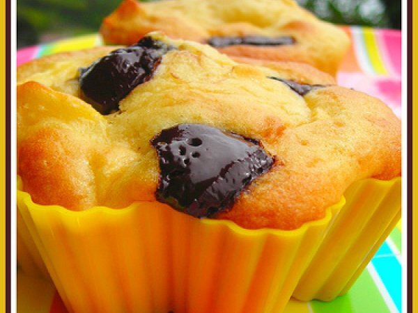 MUFFIN ALLE MELE E CIOCCOLATO EXTRA FONDENTE