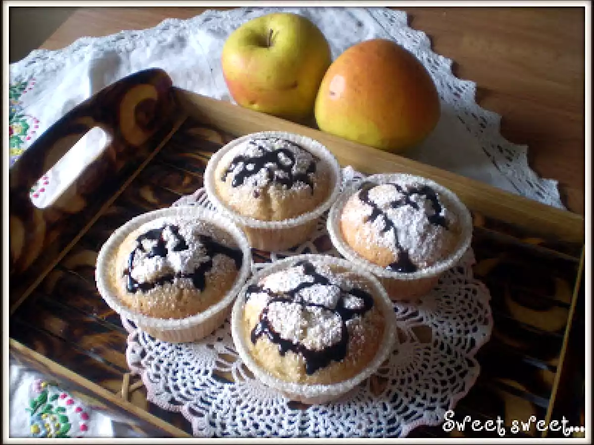 MUFFIN BIANCHI CON ALBUMI, MELE E COCCO - foto 5