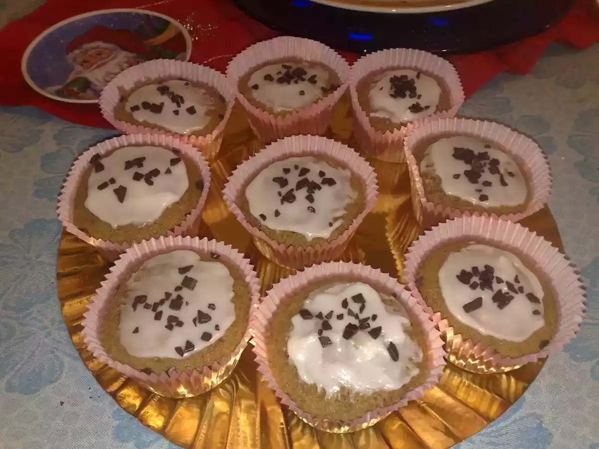 Muffin caffè/vaniglia con glassa al latte/miele