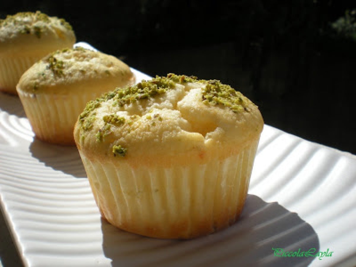 Muffin con Ricotta, Agrumi e granella di Pistacchio - foto 3