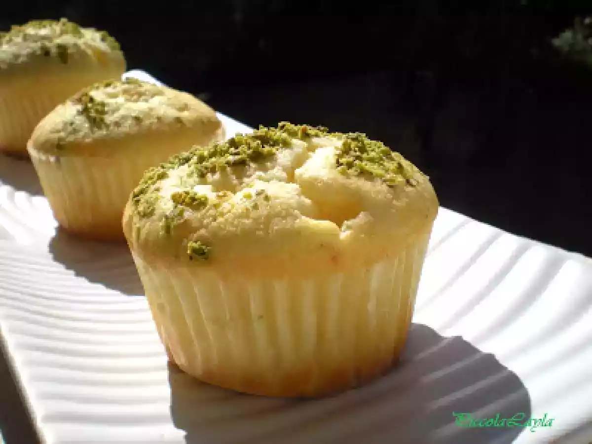 Muffin con Ricotta, Agrumi e granella di Pistacchio - foto 3