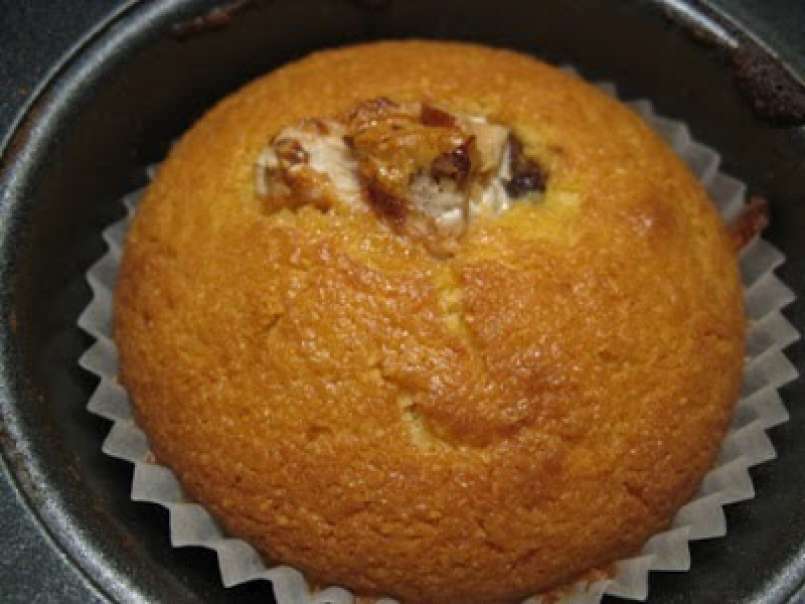 Muffin di farina gialla con marron glacè e torrone - foto 2