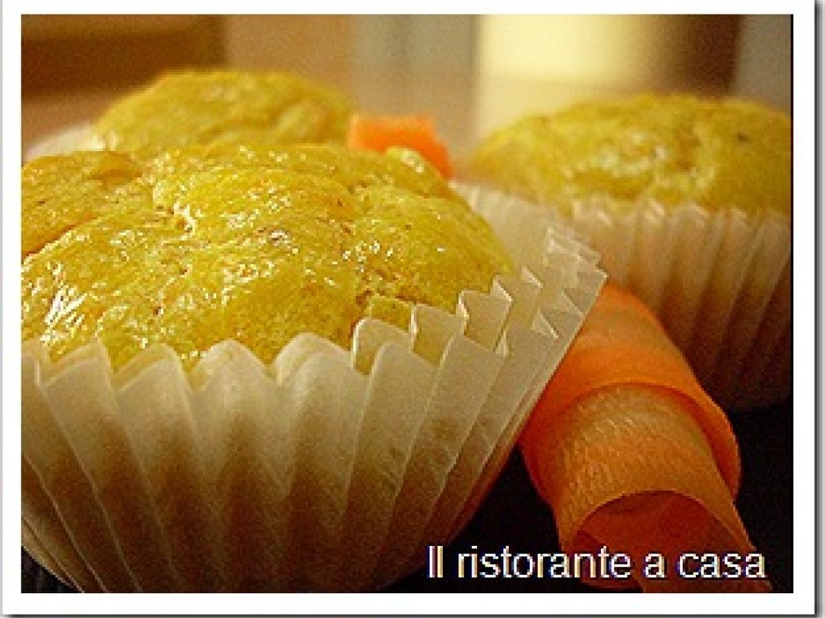 Muffin salato con carote e nocciole - foto 12