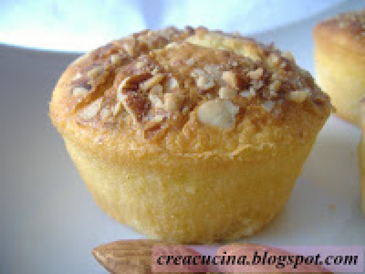 MUFFINS AL MANGO IN CROSTA DI MANDORLE E CANNELLA - foto 2