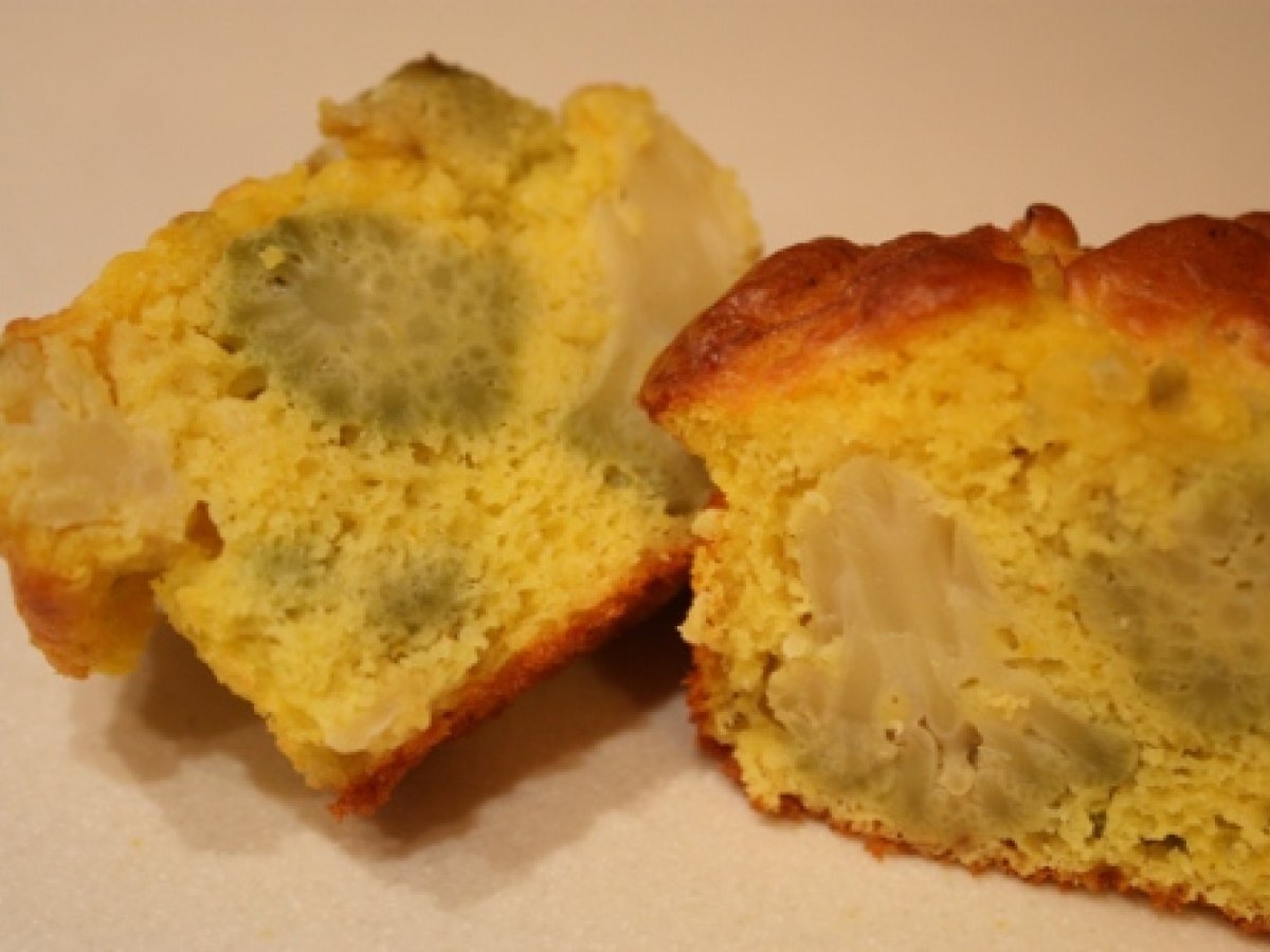 Muffins con cavolo romanesco e zafferano