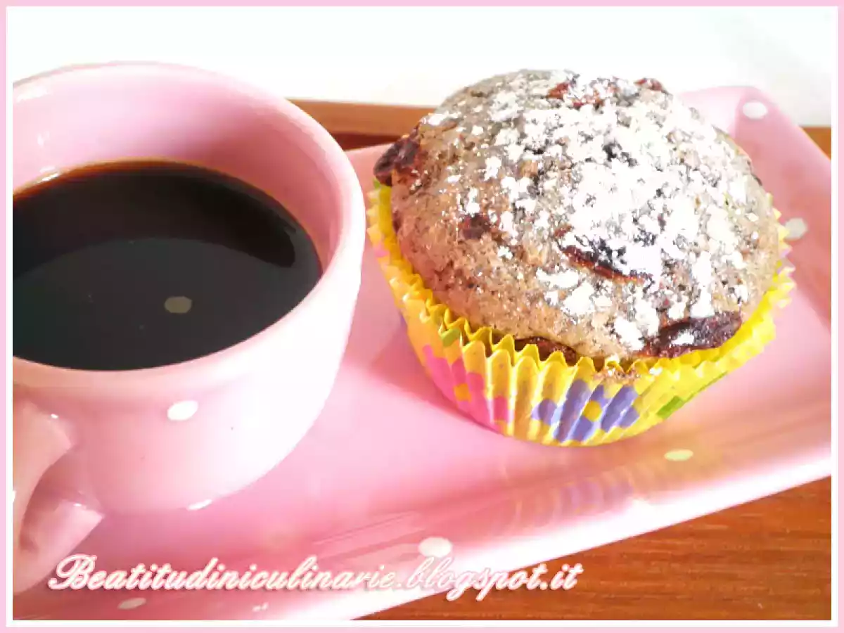 Muffins di grano saraceno, mirtillo e cioccolato fondente