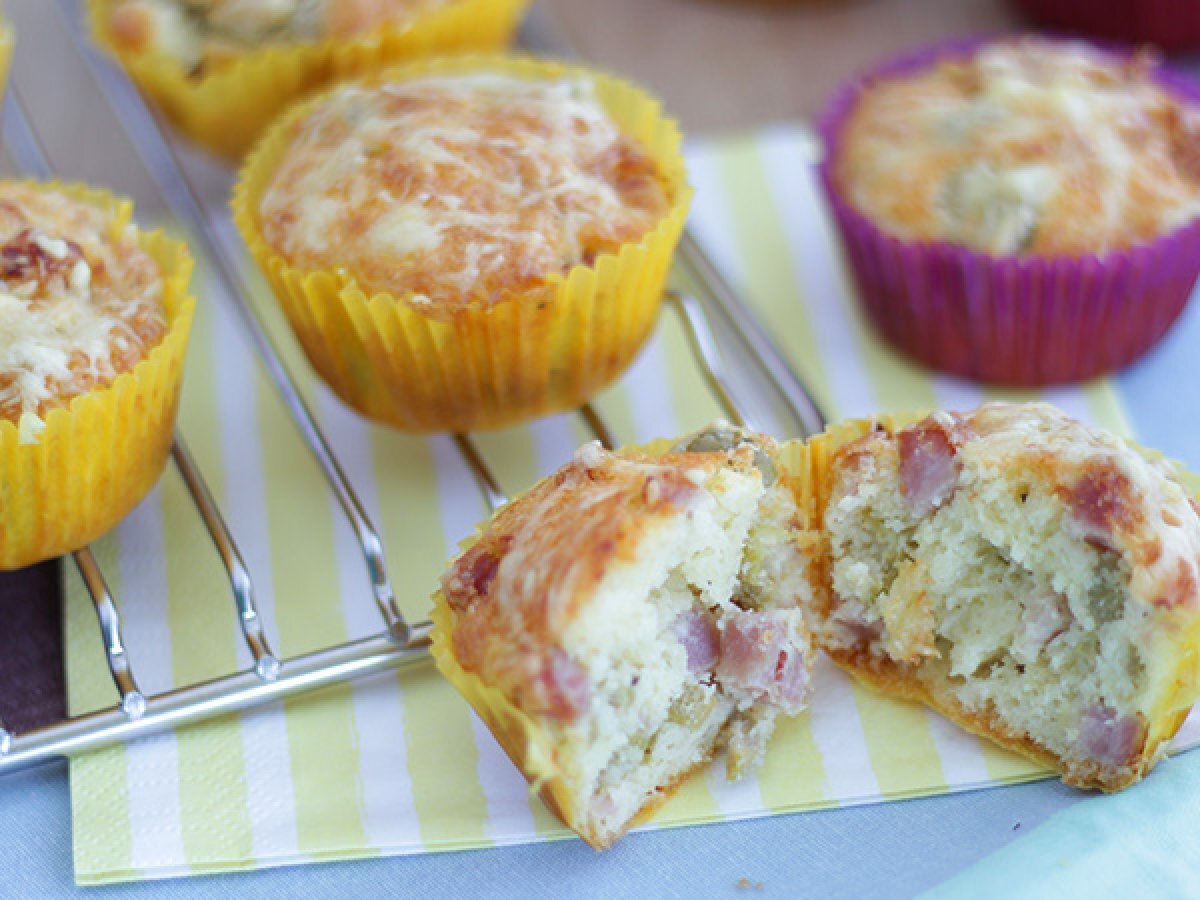 Muffins salati con olive e prosciutto - foto 3