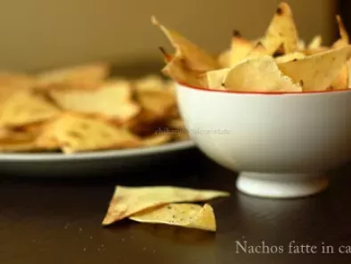 Nachos con formaggio e fagiolata: la tavola si fa messicana!