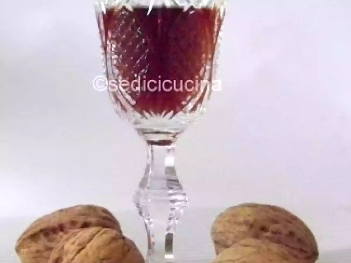 Nocino con caramello e vaniglia bourbon
