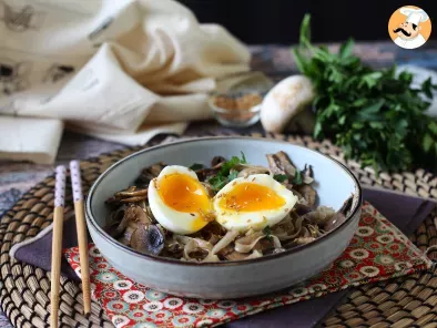 Noodles di riso con funghi e uova (ricetta vegetariana), foto 2
