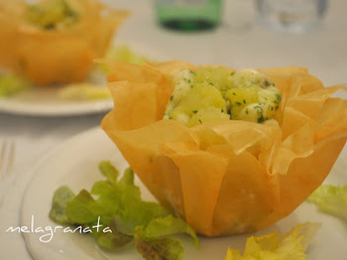 Novembre in cucina. Cestini di pasta fillo con pescatrice e tartufo bianco.