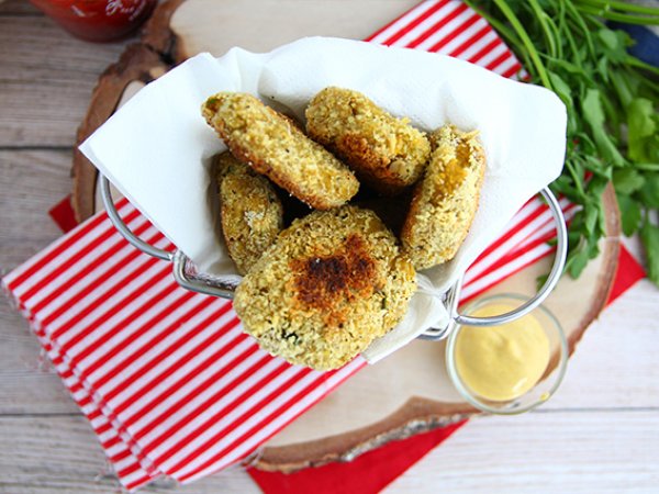 Nuggets di pollo con piselli e carote, foto 1