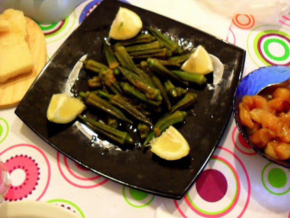 Okra saltata al limone