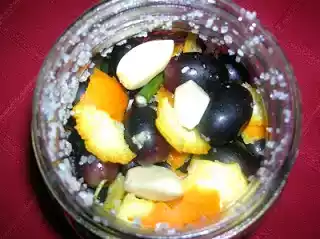 Olive nere marinate