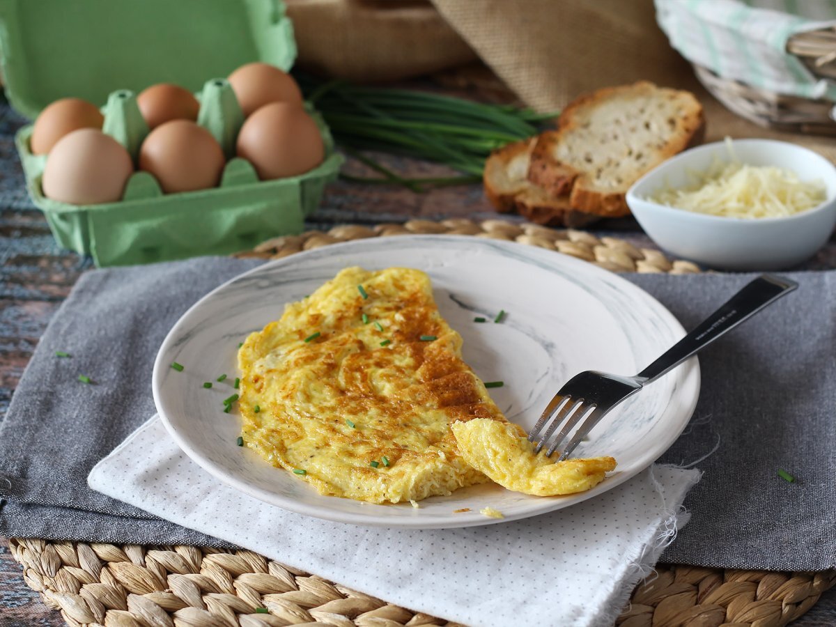 Omelette al formaggio, la ricetta veloce pronta in 5 minuti!