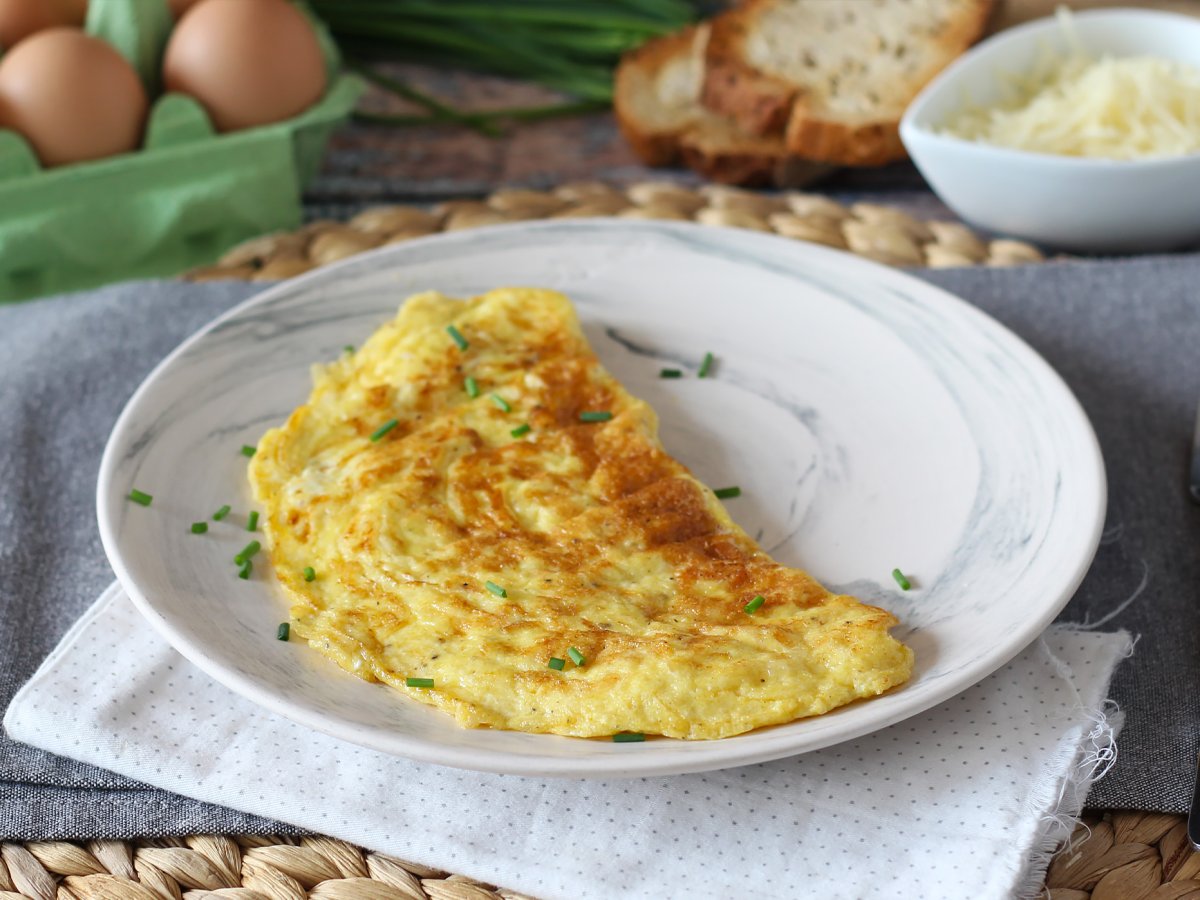 Omelette al formaggio, la ricetta veloce pronta in 5 minuti! - foto 4